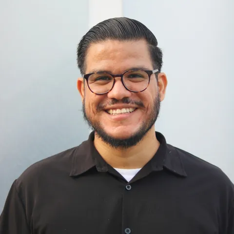 Retrato de Omar Alejandro Leyva López, equipo de PEACE Punta de Mita