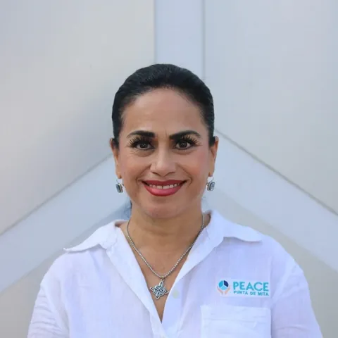 Retrato de Karina Emilen Arizpe Sánchez, equipo de PEACE Punta de Mita